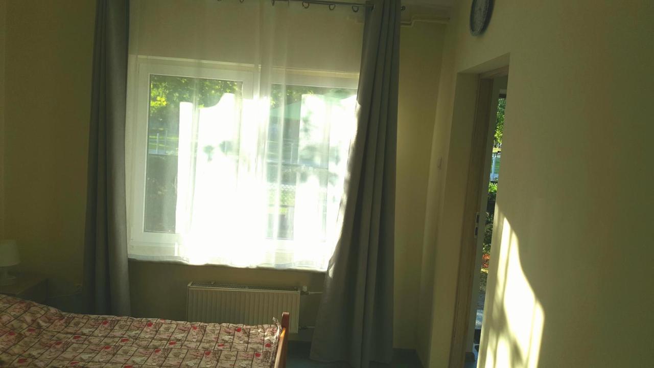 Dom Joanna Bed & Breakfast จีฟโนฟ ภายนอก รูปภาพ