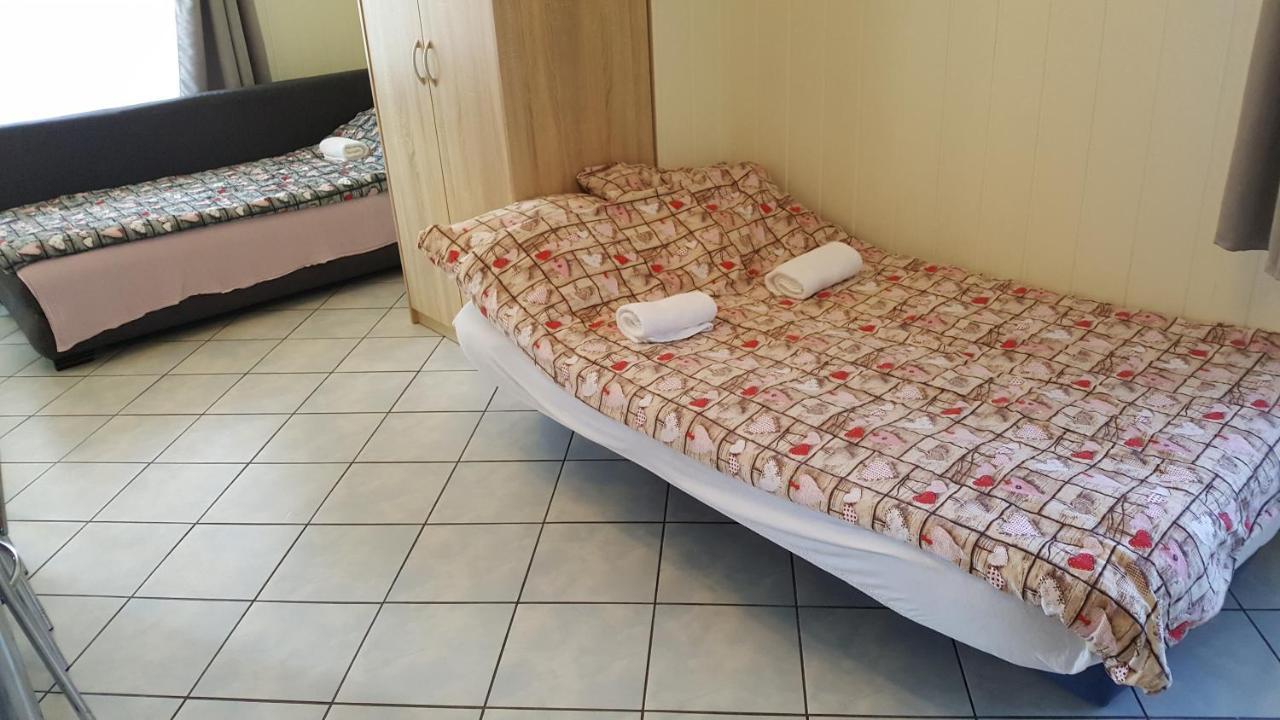Dom Joanna Bed & Breakfast จีฟโนฟ ภายนอก รูปภาพ