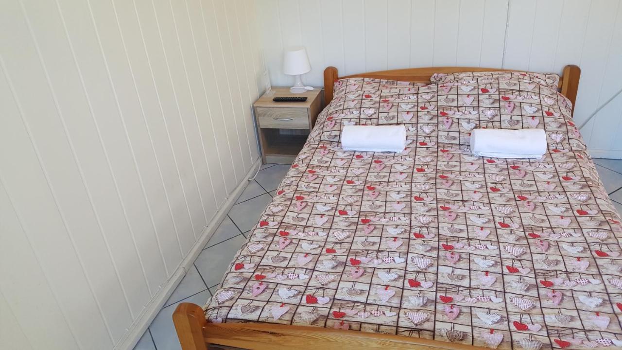 Dom Joanna Bed & Breakfast จีฟโนฟ ภายนอก รูปภาพ