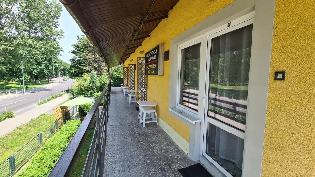 Dom Joanna Bed & Breakfast จีฟโนฟ ภายนอก รูปภาพ